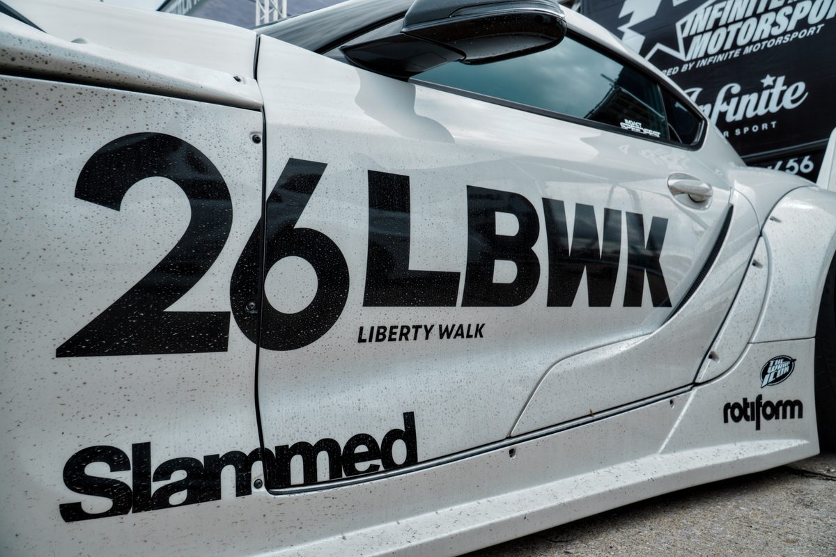 26 LBWK · Slammed — side of the white Liberty Walk car